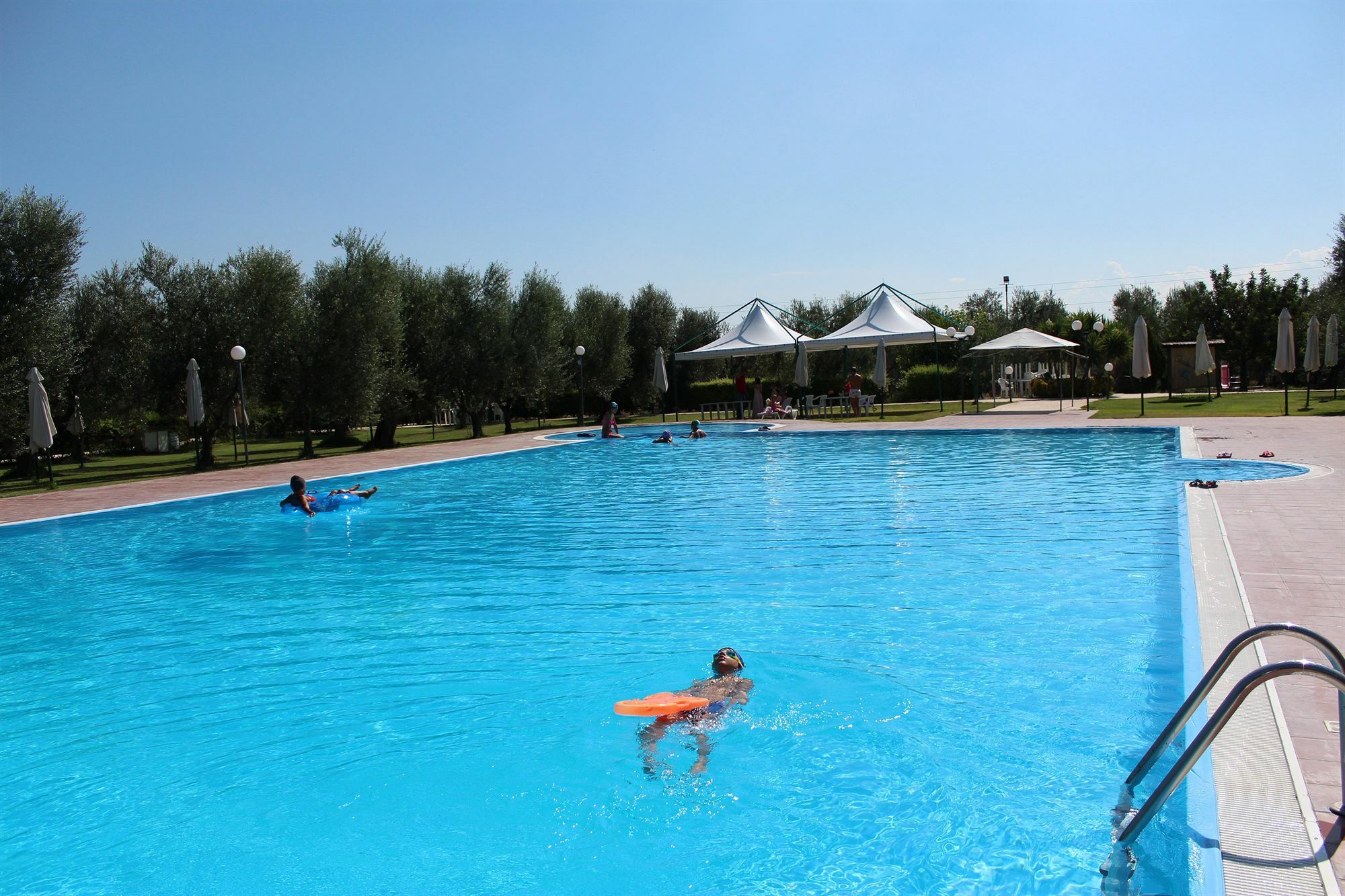 Giardino Degli Ulivi Resort Masseria Margherita Di Savoia Exterior photo